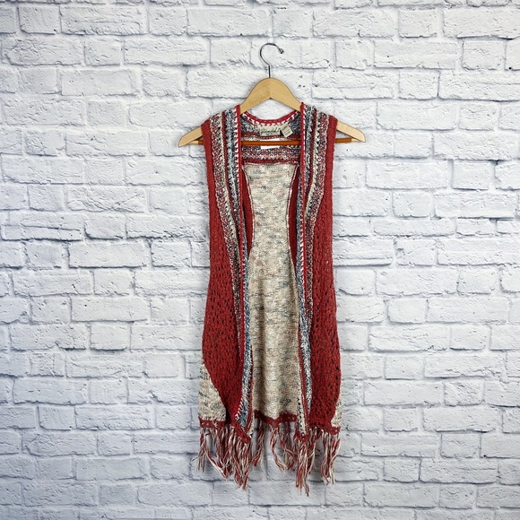 Gimmicks BKE Red Knitted Tassel Vest Small - Picture 2 of 6